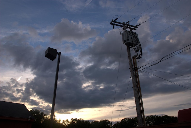 Controlul accesului și interfonia – ce presupune o rețea de curenți slabi modernă